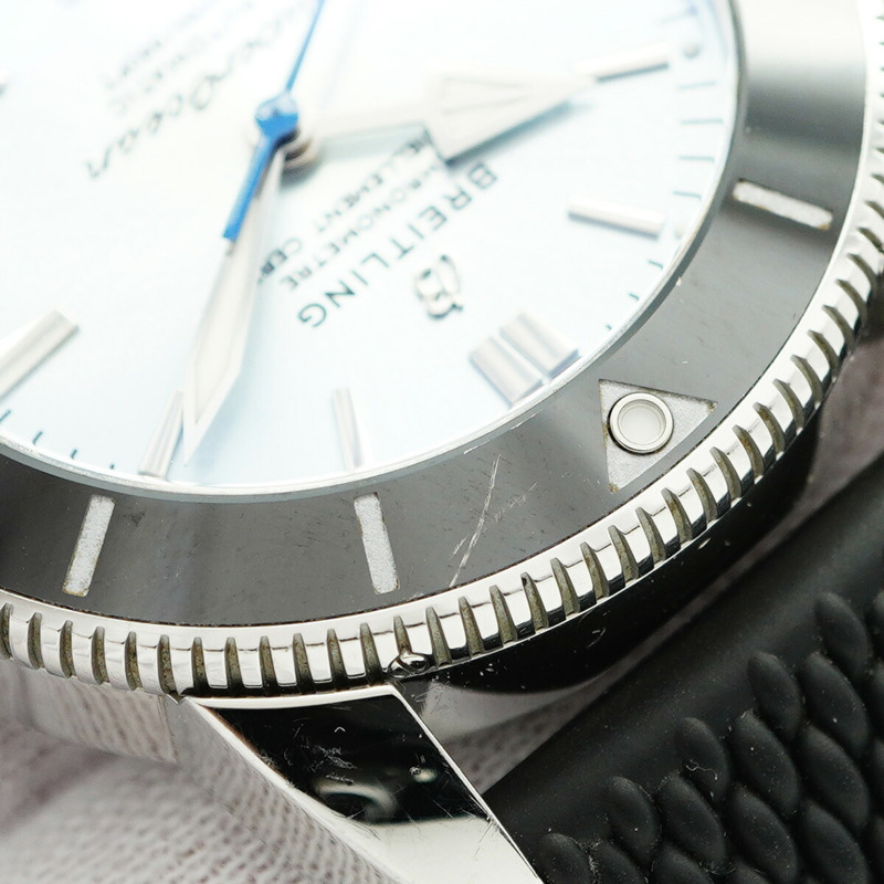 百年靈超級海洋文化系列AB2010藍色錶盤男士腕錶-6