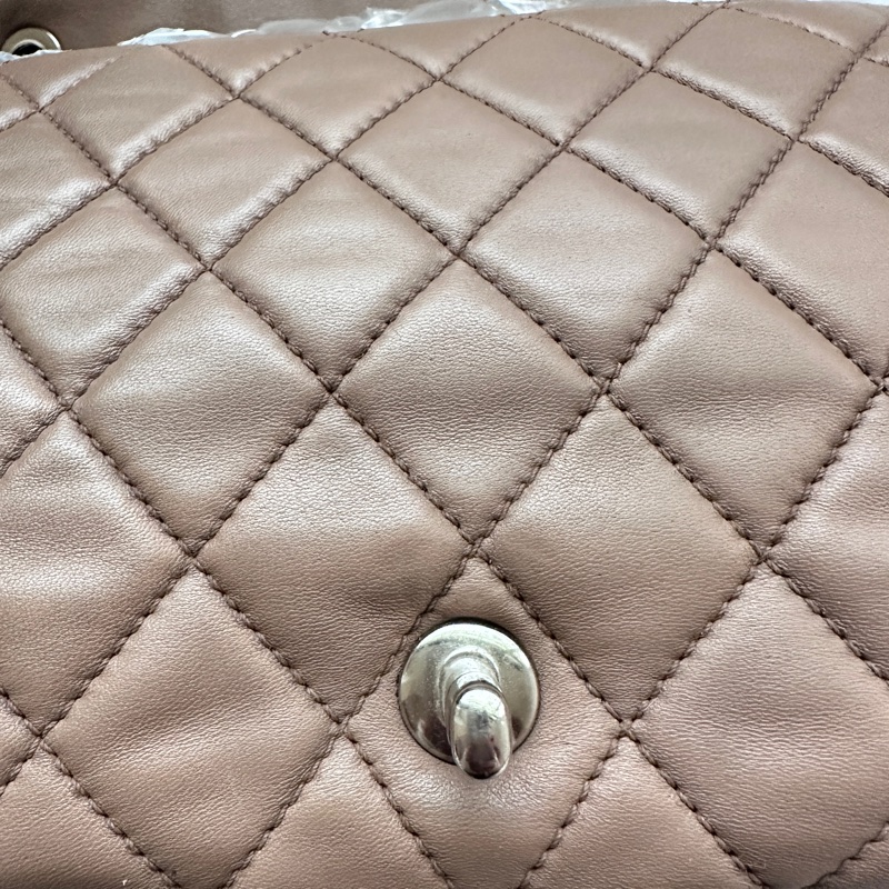 Chanel香奈兒卡其裸色CF單肩斜背機場包 14開 (極珍稀雨衣包)-3