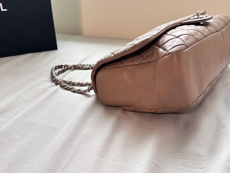 Chanel香奈兒卡其裸色CF單肩斜背機場包 14開 (極珍稀雨衣包)-10