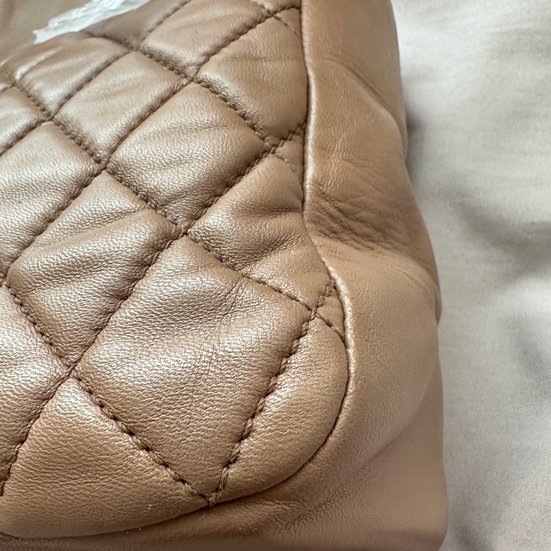 Chanel香奈兒卡其裸色CF單肩斜背機場包 14開 (極珍稀雨衣包)-17