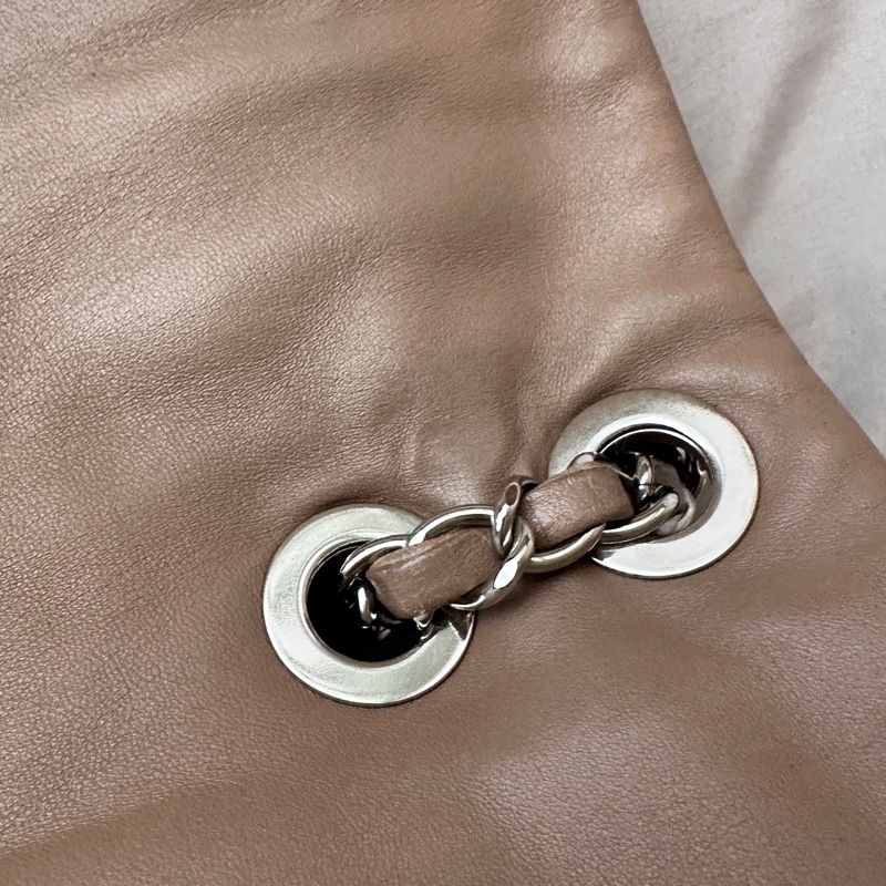 Chanel香奈兒卡其裸色CF單肩斜背機場包 14開 (極珍稀雨衣包)-32