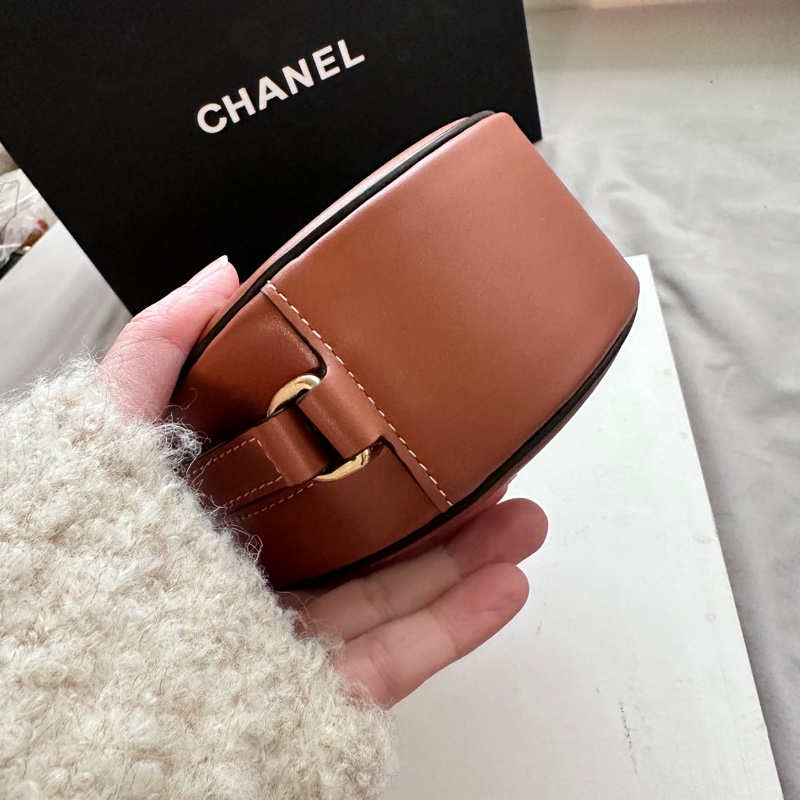 Celine「大圓餅」月餅單肩斜背包 焦糖色凱旋門浮雕 附全套盒子防塵袋-9