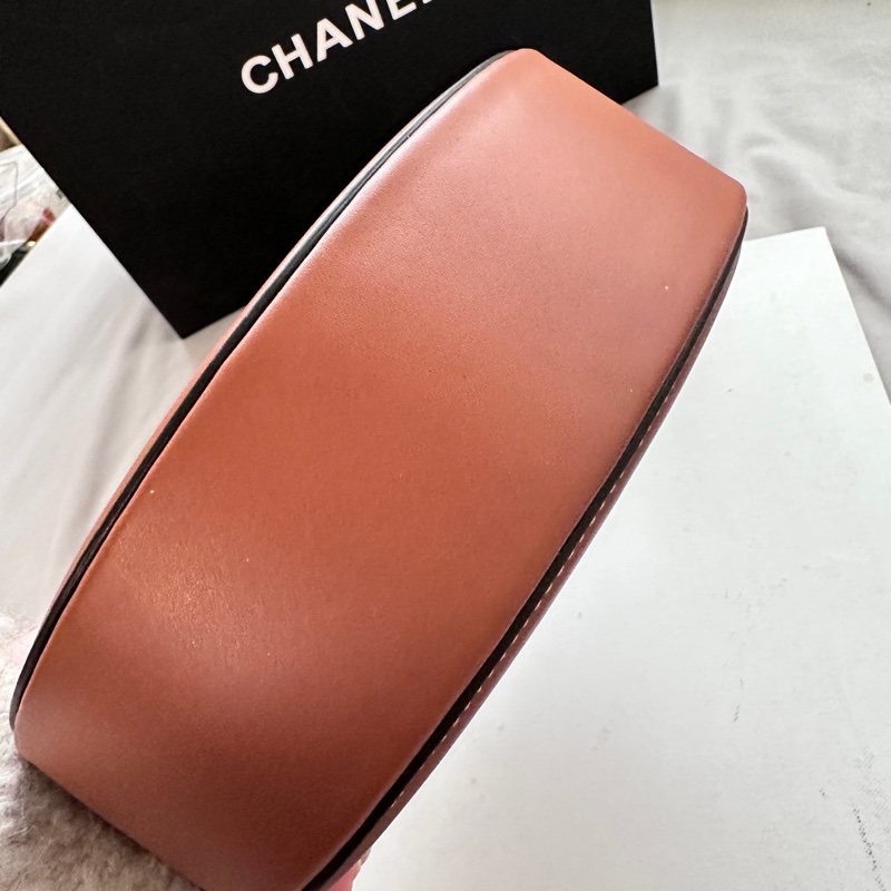 Celine「大圓餅」月餅單肩斜背包 焦糖色凱旋門浮雕 附全套盒子防塵袋-10