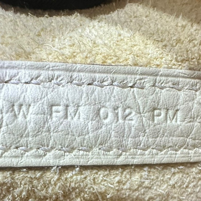 【美收精品】HERMES奶油黃PICOTIN 18 W刻印 4-772-12