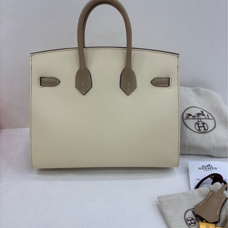 Hermes愛馬仕奶昔白金扣Kelly二代，全套帶23年的票！奶昔白拼大象灰，Epsom皮，金扣， SO馬蹄標 Vip特殊訂製 B刻 肩帶有刻字，大全套-1