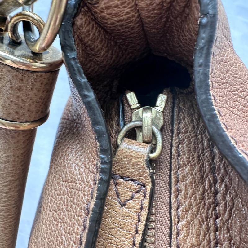 BURBERRY 雙肩帶全牛皮棕色美拉德單肩包-17