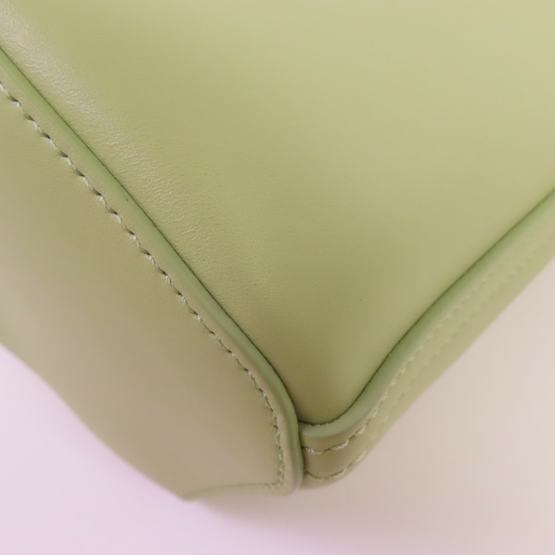 LOEWE 牛皮皮革Pebble Bucket Mini金扣手挽肩背兩用袋-8