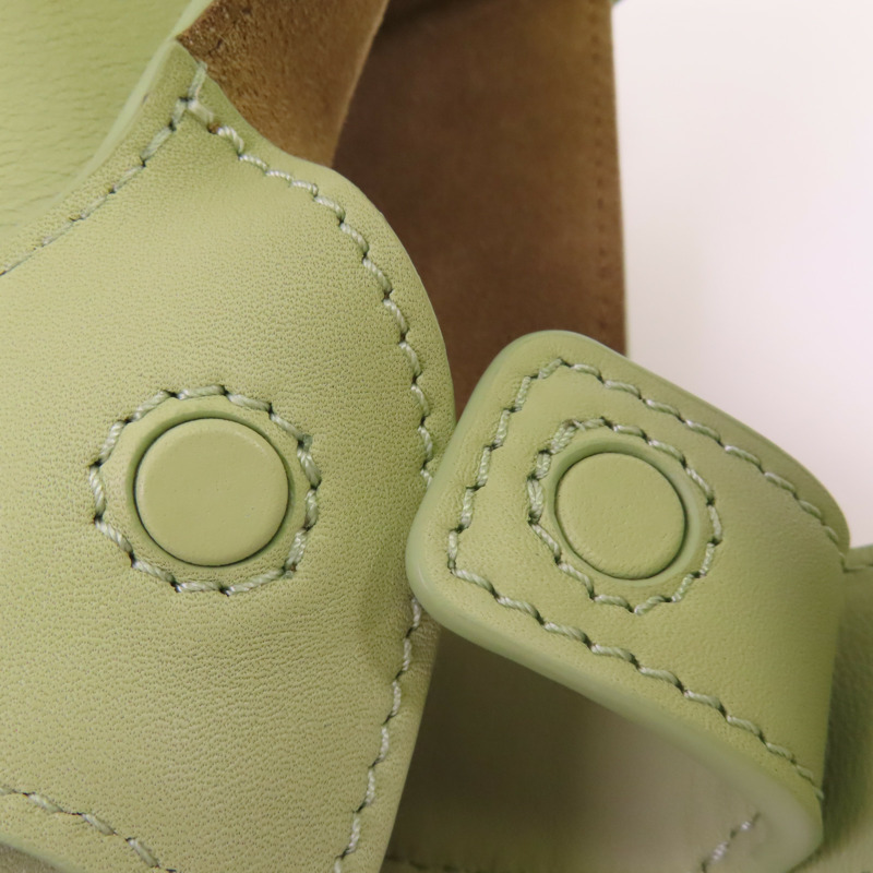 LOEWE 牛皮皮革Pebble Bucket Mini金扣手挽肩背兩用袋-13