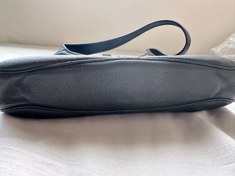 Ferragamo菲拉格慕黑銀全皮hobo單肩包-14