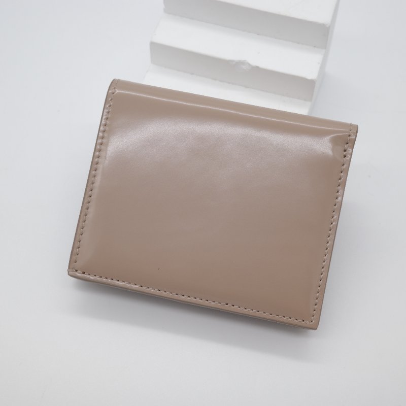 （超級新🎁可以送禮）Ferragamo 菲拉格慕 Gancini 米色 小牛皮 短夾 🈶️鈔票位、6 卡位-2