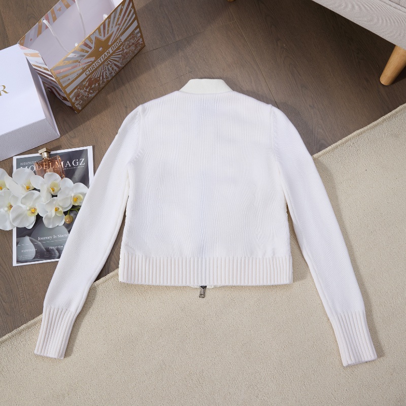 ❤️ MONCLER 氣質款 拼接羽絨外套-7