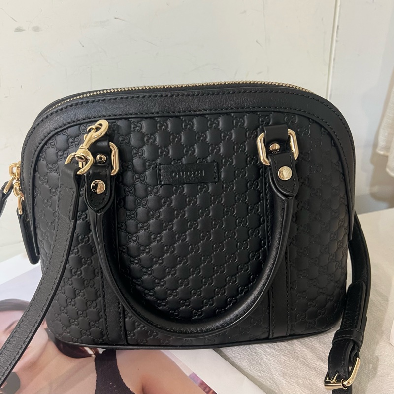 ෆ Gucci 全皮壓紋貝殼包 🈶購證-5