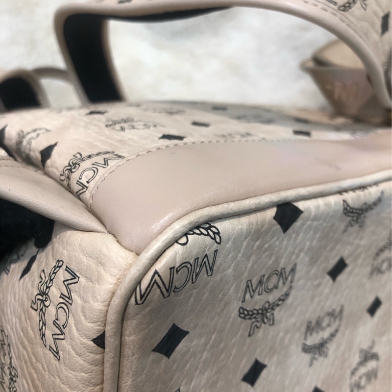 MCM 米杏色 兩用背囊 XB318-15