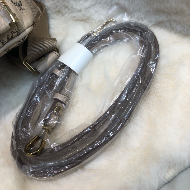 MCM 米杏色 兩用背囊 XB318-11