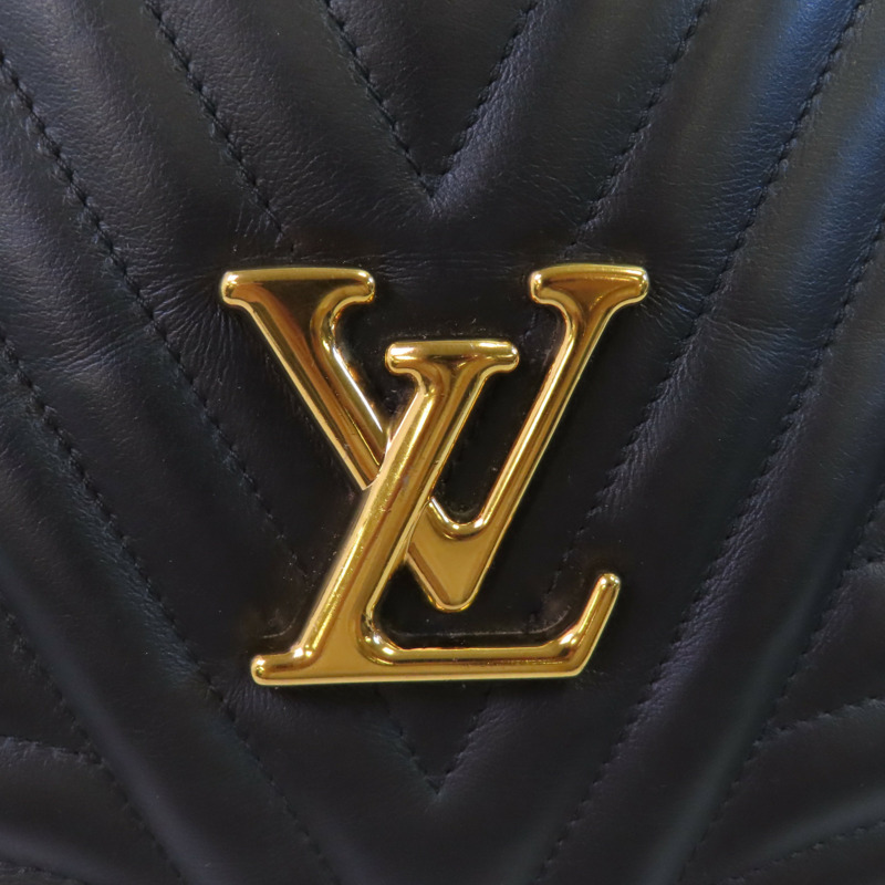 LOUIS VUITTON 牛皮皮革New Wave金扣鏈帶肩背袋-11