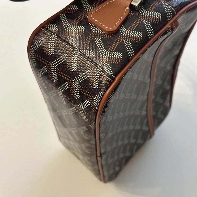 99新🆕 Goyard 戈雅 Cap-Vert PM Bag 相機包 黑棕-9