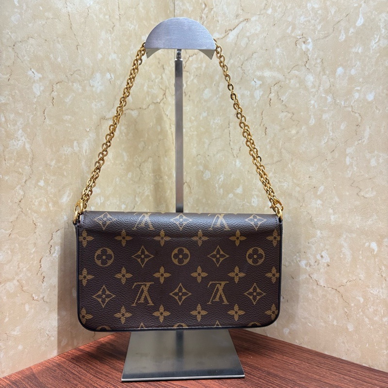 LV新款三合一路易威登Felicie Pochette 經典老花 腋下三合一包包 絨布內里 芯片款-1