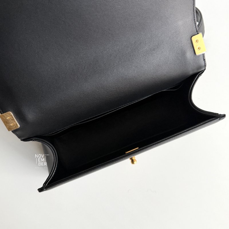 Chanel Boy 25 黑金羊皮-4