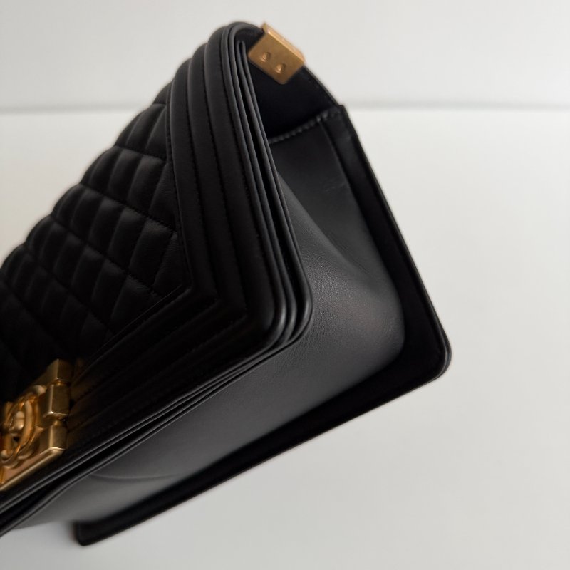 Chanel Boy 25 黑金羊皮-12