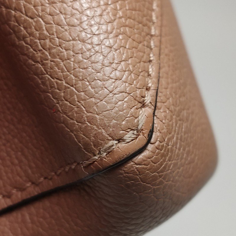 Louis Vuitton(LV)Lockme牛皮撞色LV轉鎖斜挎包單肩包-15