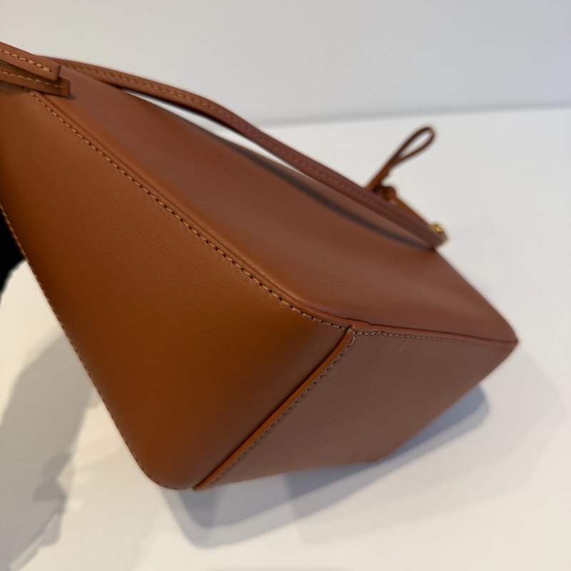 閒置新🙌🏻 LOEWE 羅意威 Hammock Hobo 棕-9