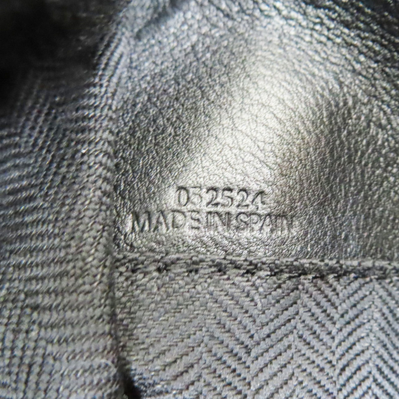 黑色 牛皮 肩背包【LOEWE 羅威】 B510BP1X01-6