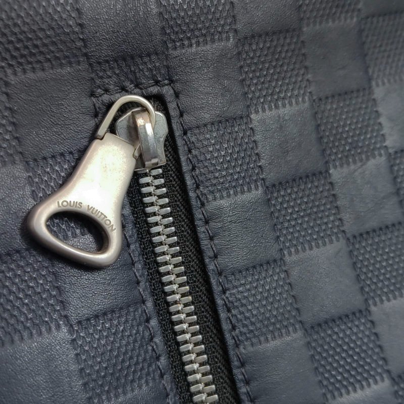 Louis Vuitton(LV)Discovery小號牛皮棋盤格斜挎包單肩包-11