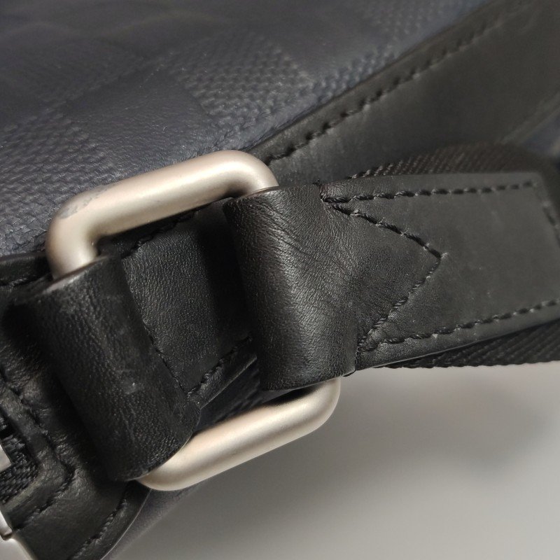 Louis Vuitton(LV)Discovery小號牛皮棋盤格斜挎包單肩包-12