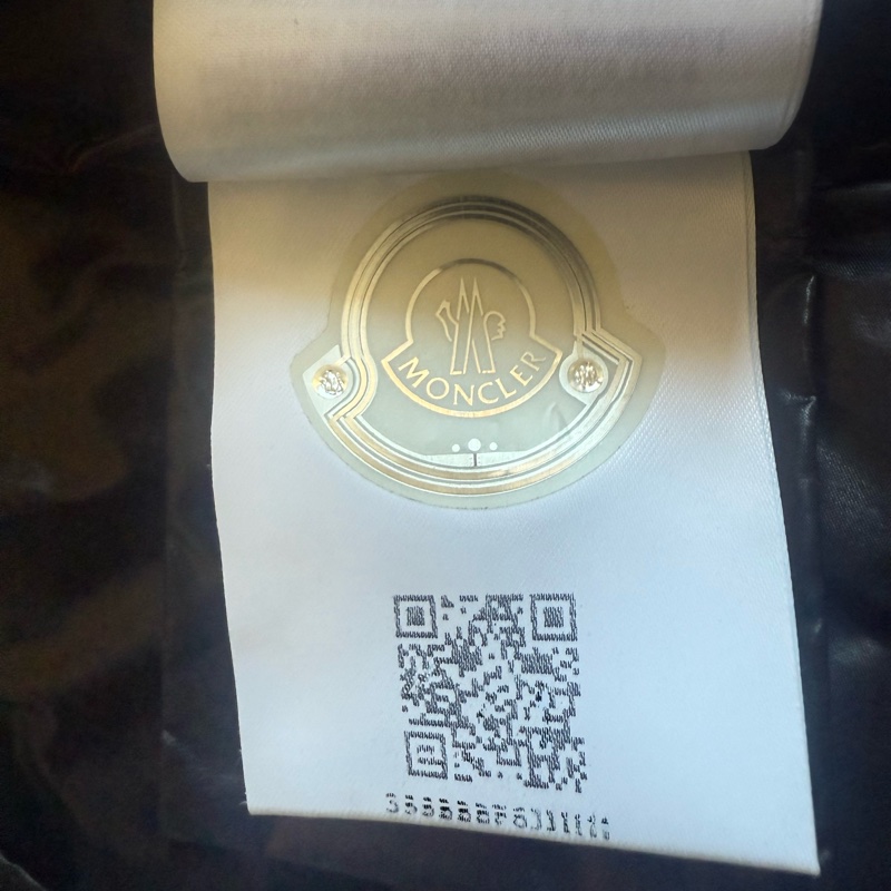 (現貨)二手Moncler suyen黑色2碼-18