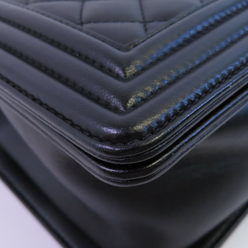 CHANEL 羊皮皮革Boy Chanel 25銀扣鏈帶肩背袋-5