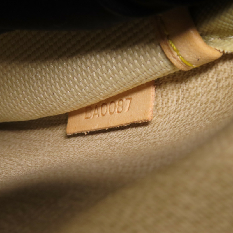 LOUIS VUITTON Monogram Trouville金扣手挽袋-9