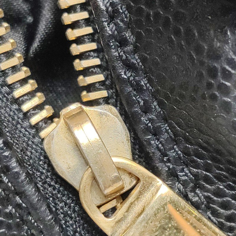 Chanel PTT小號牛皮純色菱格絎縫雙Clogo單肩包-8