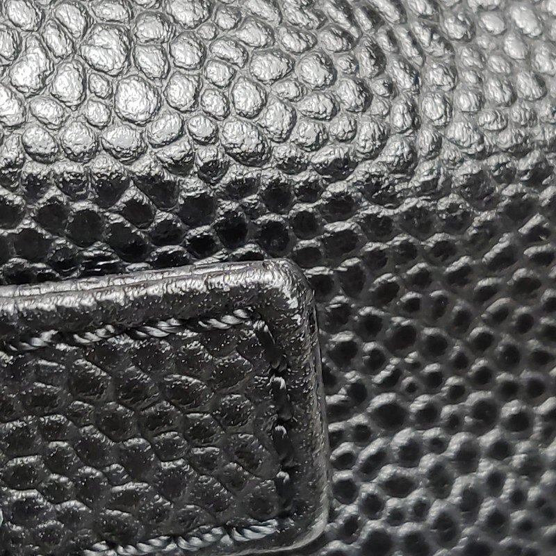 Chanel PTT小號牛皮純色菱格絎縫雙Clogo單肩包-12