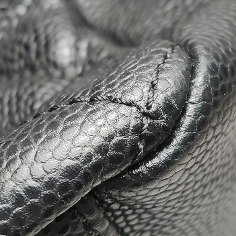 Chanel PTT小號牛皮純色菱格絎縫雙Clogo單肩包-14