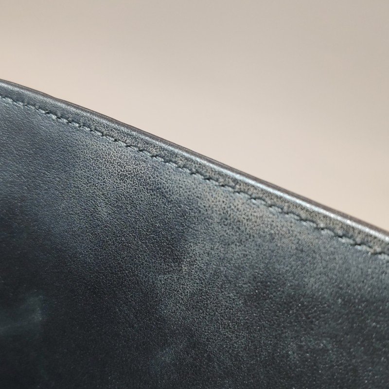 Chanel Leboy季節限定款中號牛皮釘珠裝飾方形雙C鎖扣單肩包-10