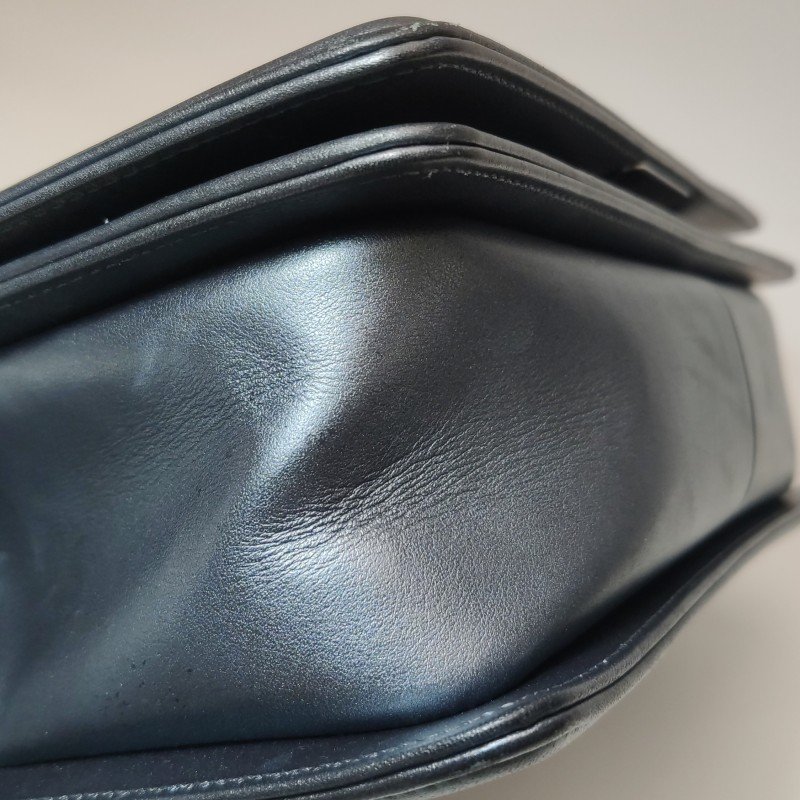 Chanel Leboy季節限定款中號牛皮釘珠裝飾方形雙C鎖扣單肩包-23