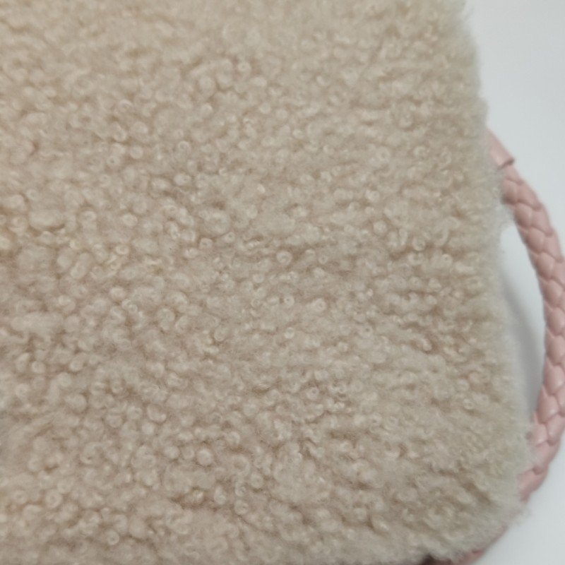 Miu Miu Miu Crystal系列羊皮毛絨珩縫鑽飾單肩包-16