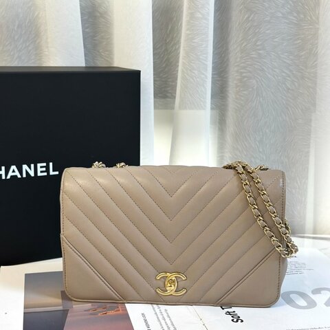 CHANEL V紋牛皮單肩包 - 米灰24開