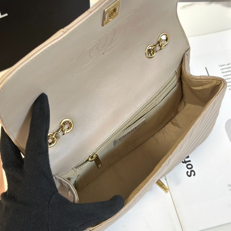 CHANEL V紋牛皮單肩包 - 米灰24開-6