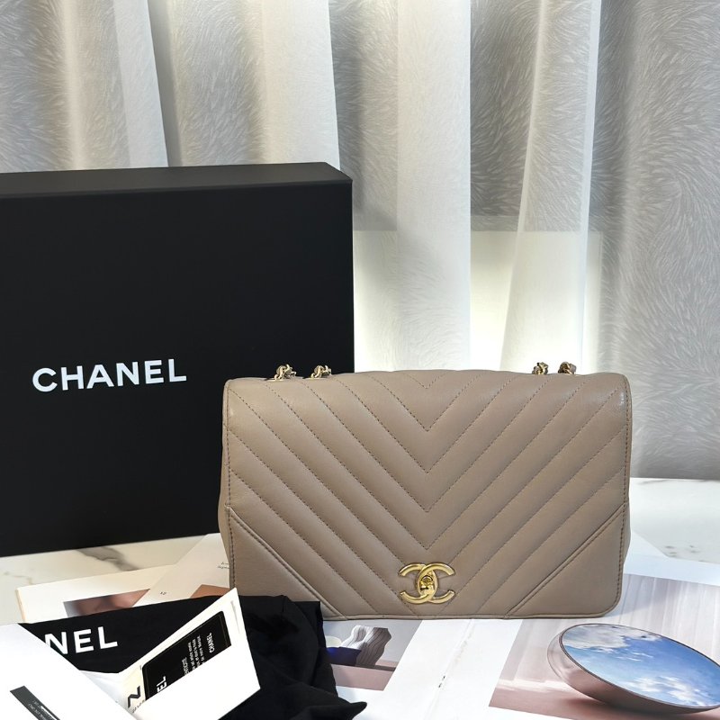 CHANEL V紋牛皮單肩包 - 米灰24開-7