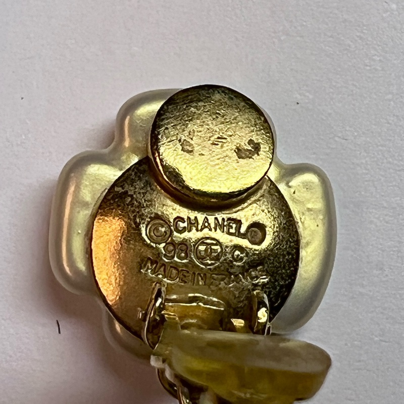 Chanel真珠耳垂墜夾耳環-6