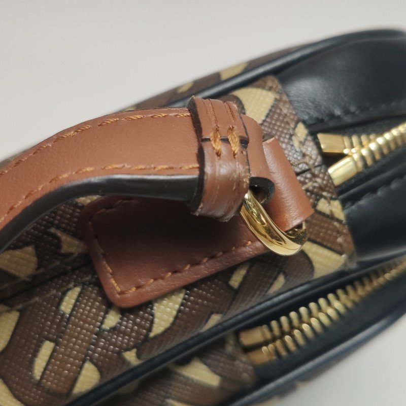 Burberry TB牛皮Monogram印花字母logo斜挎包單肩包-10