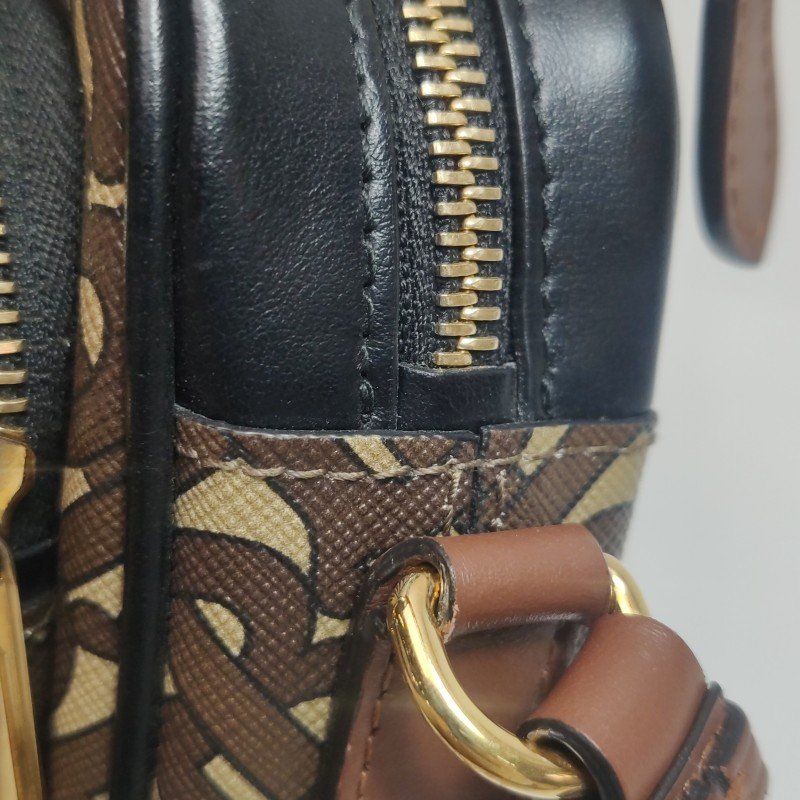 Burberry TB牛皮Monogram印花字母logo斜挎包單肩包-18