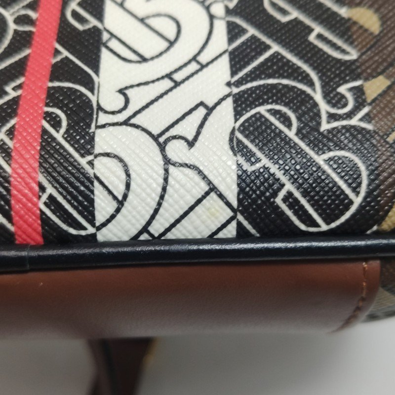 Burberry TB牛皮Monogram印花字母logo斜挎包單肩包-19