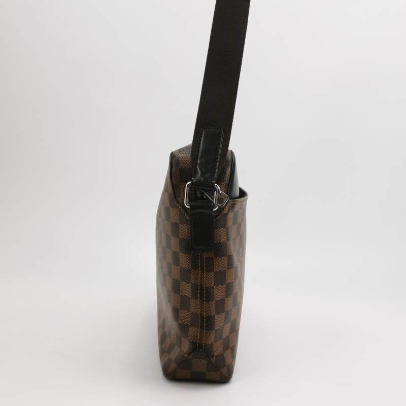 Louis Vuitton(LV)Jake牛皮棋盤格字母logo斜挎包單肩包-3