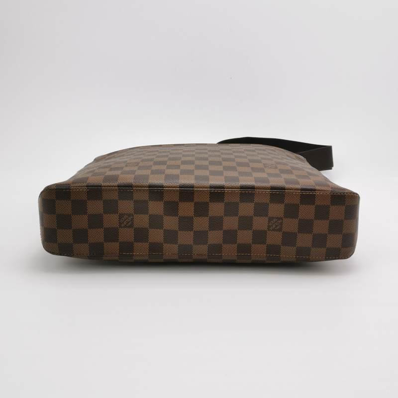 Louis Vuitton(LV)Jake牛皮棋盤格字母logo斜挎包單肩包-5