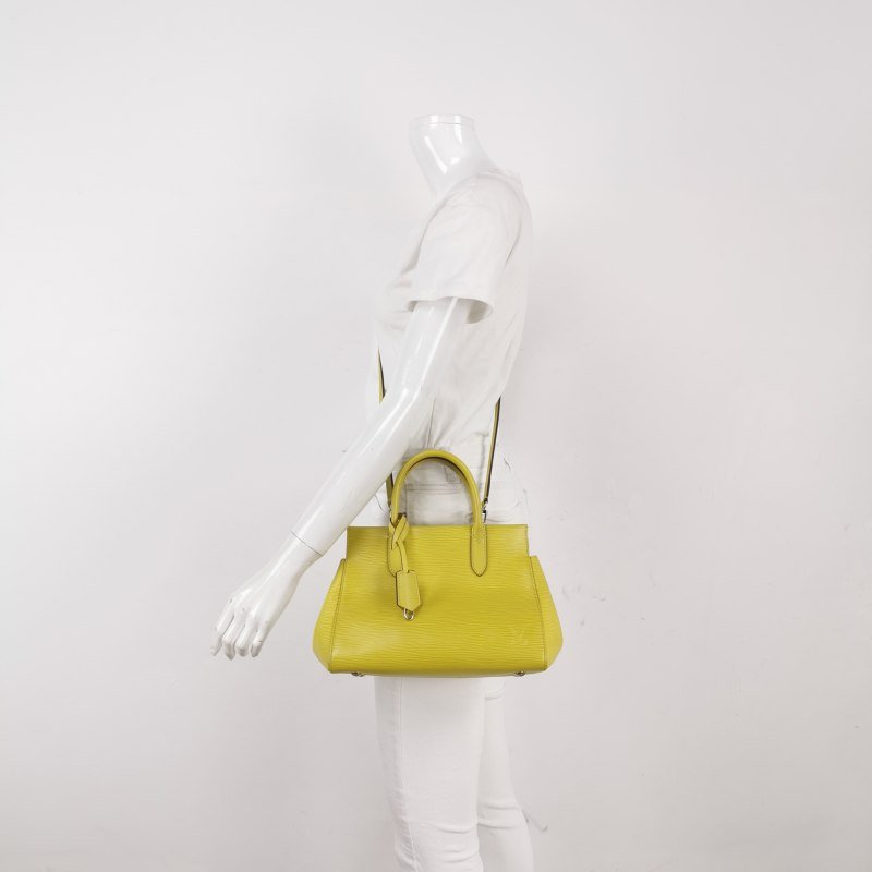 Louis Vuitton(LV)Marly牛皮純色LV標誌斜挎包單肩包-1