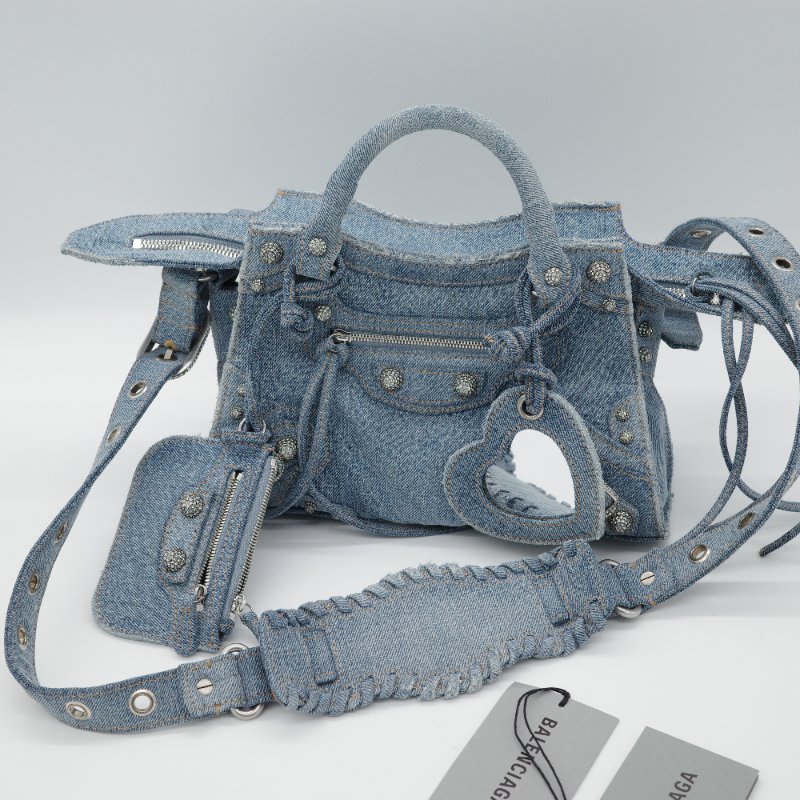 超級新【甜酷必選🌟小編推薦】Balenciaga 巴黎世家 Neo Cagole XS 丹寧藍 水鑽 單肩 手提包-1