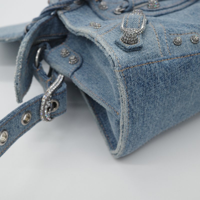 超級新【甜酷必選🌟小編推薦】Balenciaga 巴黎世家 Neo Cagole XS 丹寧藍 水鑽 單肩 手提包-4