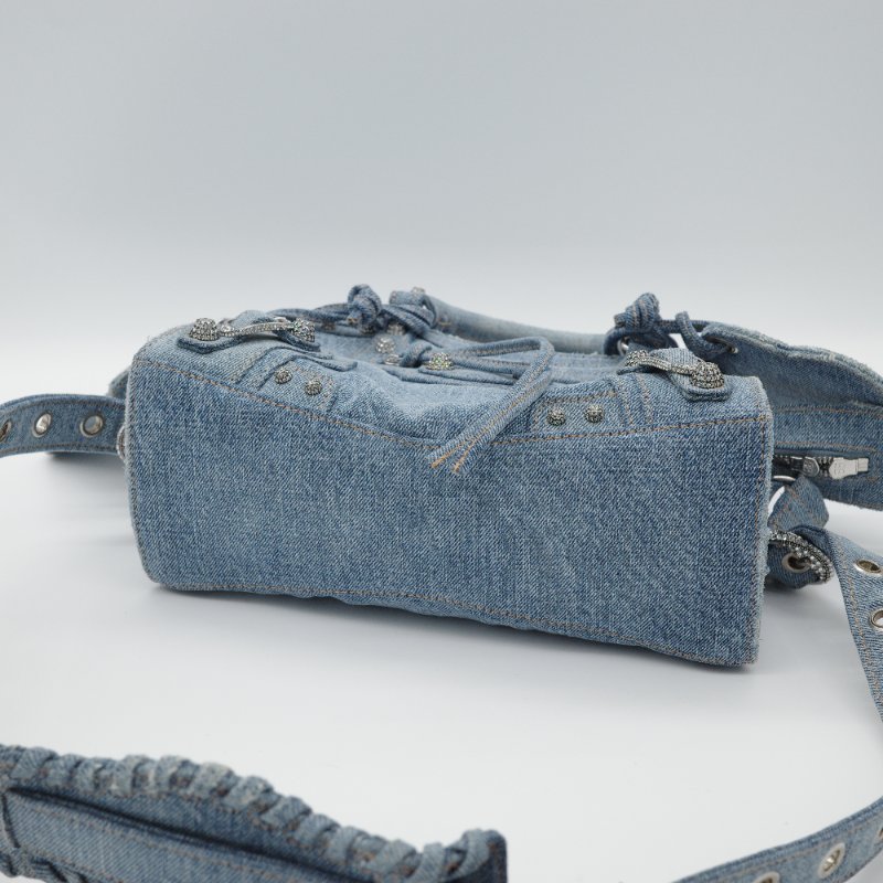 超級新【甜酷必選🌟小編推薦】Balenciaga 巴黎世家 Neo Cagole XS 丹寧藍 水鑽 單肩 手提包-7